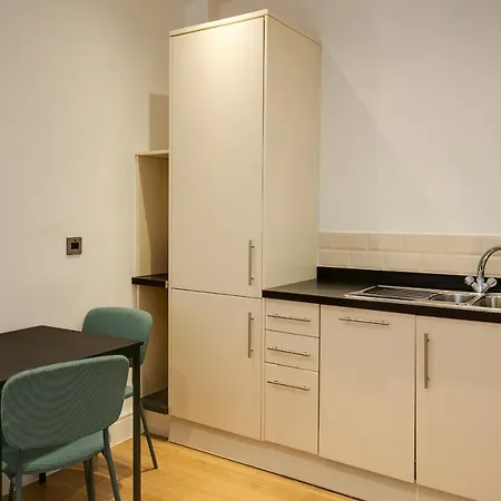 Charles Hope Swindon Apartment Exterior photo