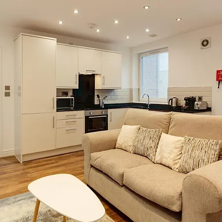 Charles Hope Swindon Apartment Exterior photo