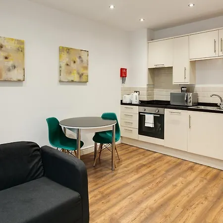 Charles Hope Swindon Apartment Exterior photo