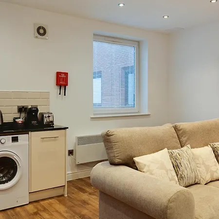 Charles Hope Swindon Apartment Exterior photo