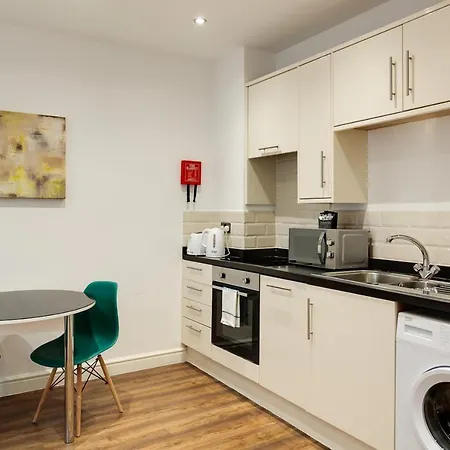 Charles Hope Swindon Apartment Exterior photo
