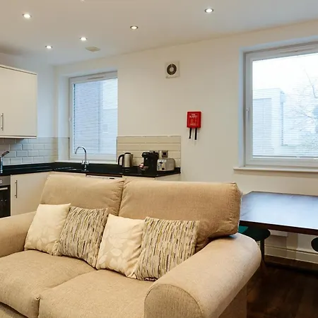 Charles Hope Swindon Apartment Exterior photo