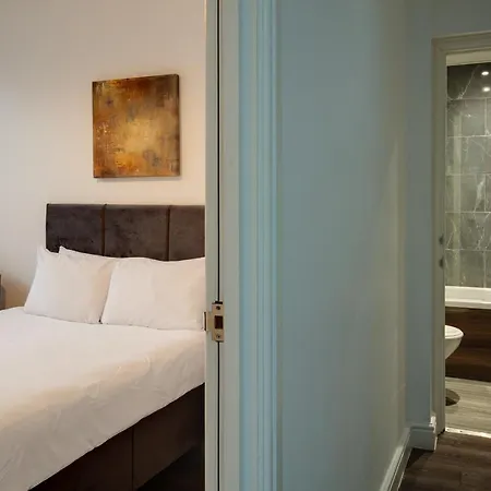 Charles Hope Swindon Apartment Exterior photo
