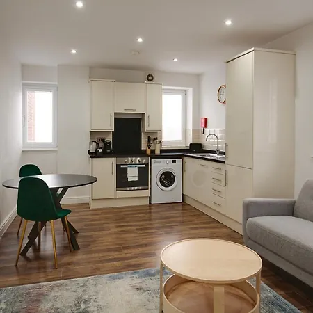 Charles Hope Swindon Apartment Exterior photo