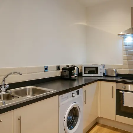 Charles Hope Swindon Apartment Exterior photo