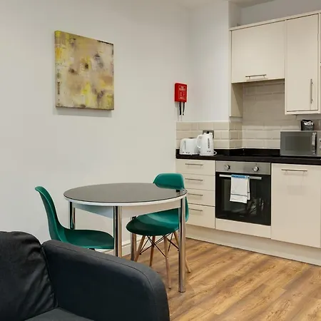Charles Hope Swindon Apartment Exterior photo