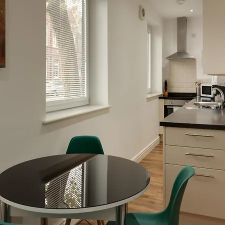 Charles Hope Swindon Apartment Exterior photo